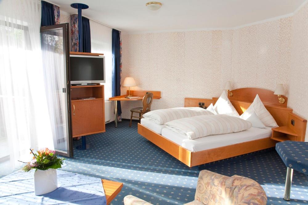 וילינגן Landkomfort Hotel Elsenmann חדר תמונה